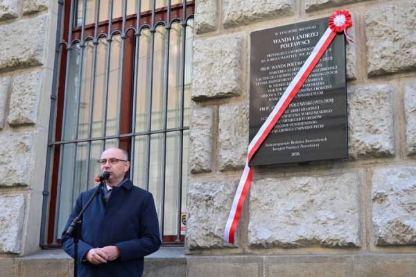 W Krakowie odsłonięto tablicę poświęconą Wandzie i Andrzejowi Półtawskim