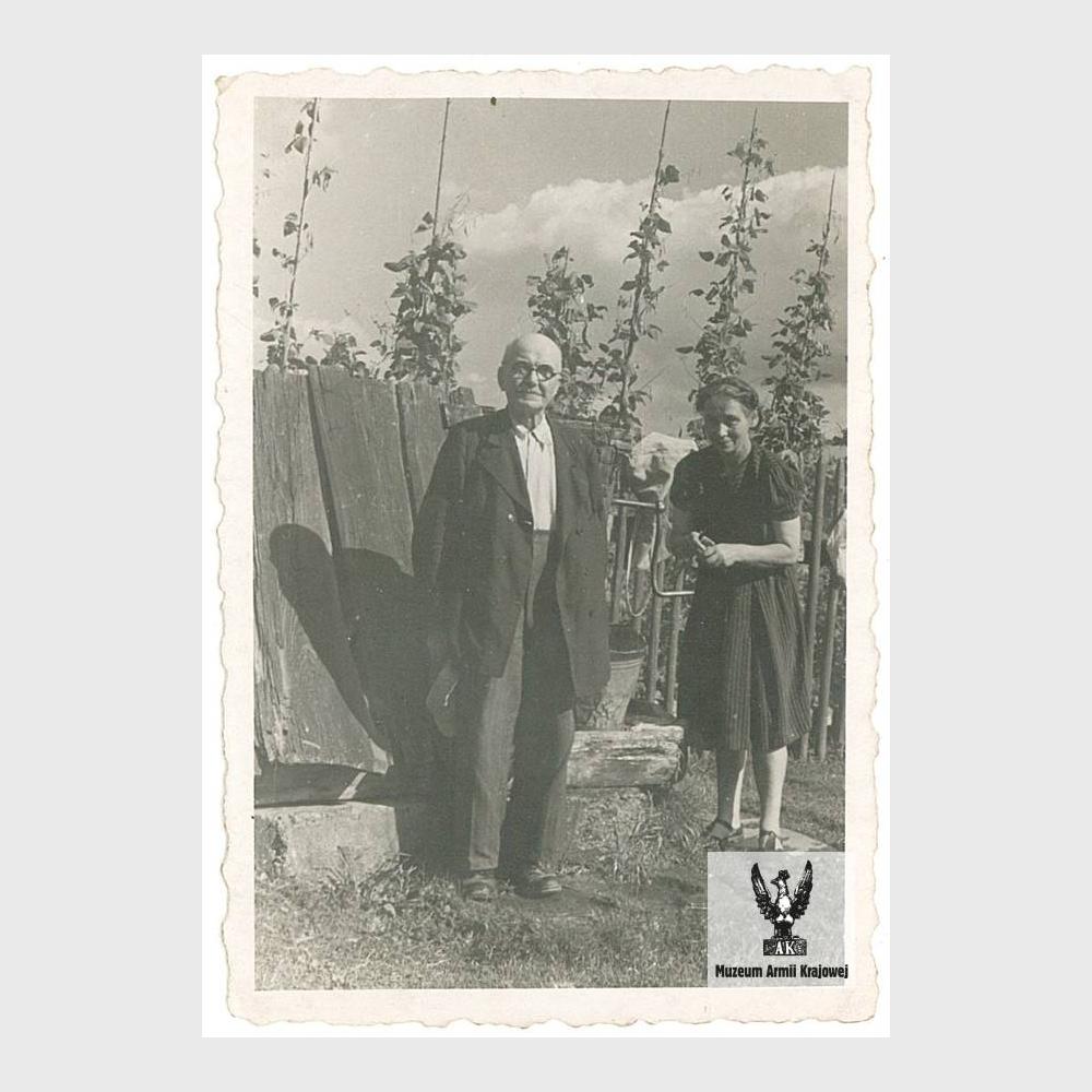 Andrzej Fieldorf (prawdopodobnie) i nieznana kobieta