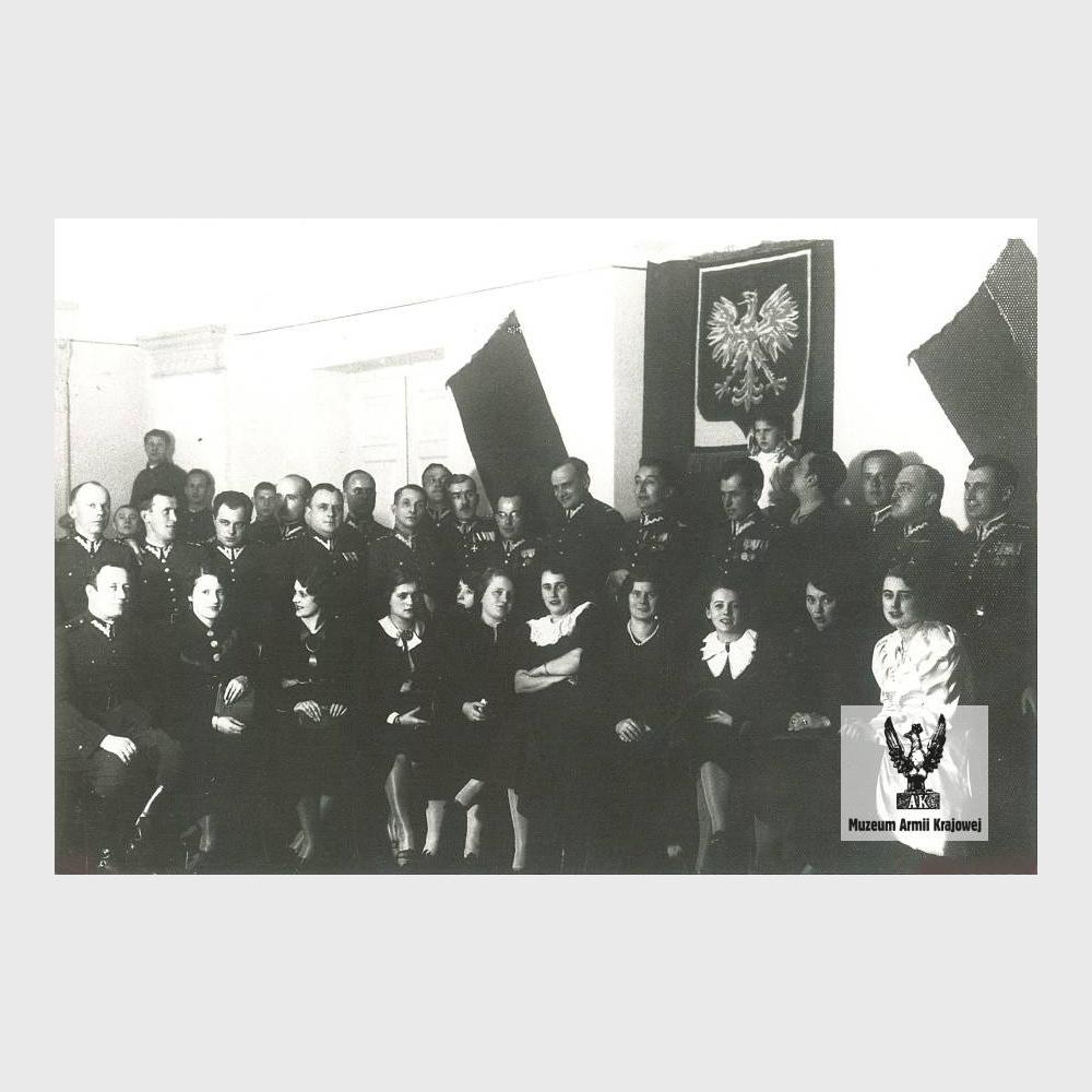 Oficerowie WP podczas uroczystości